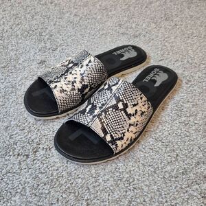Sorel Women's Size 8.5 Black Snakeskin Slide Sandal Leather